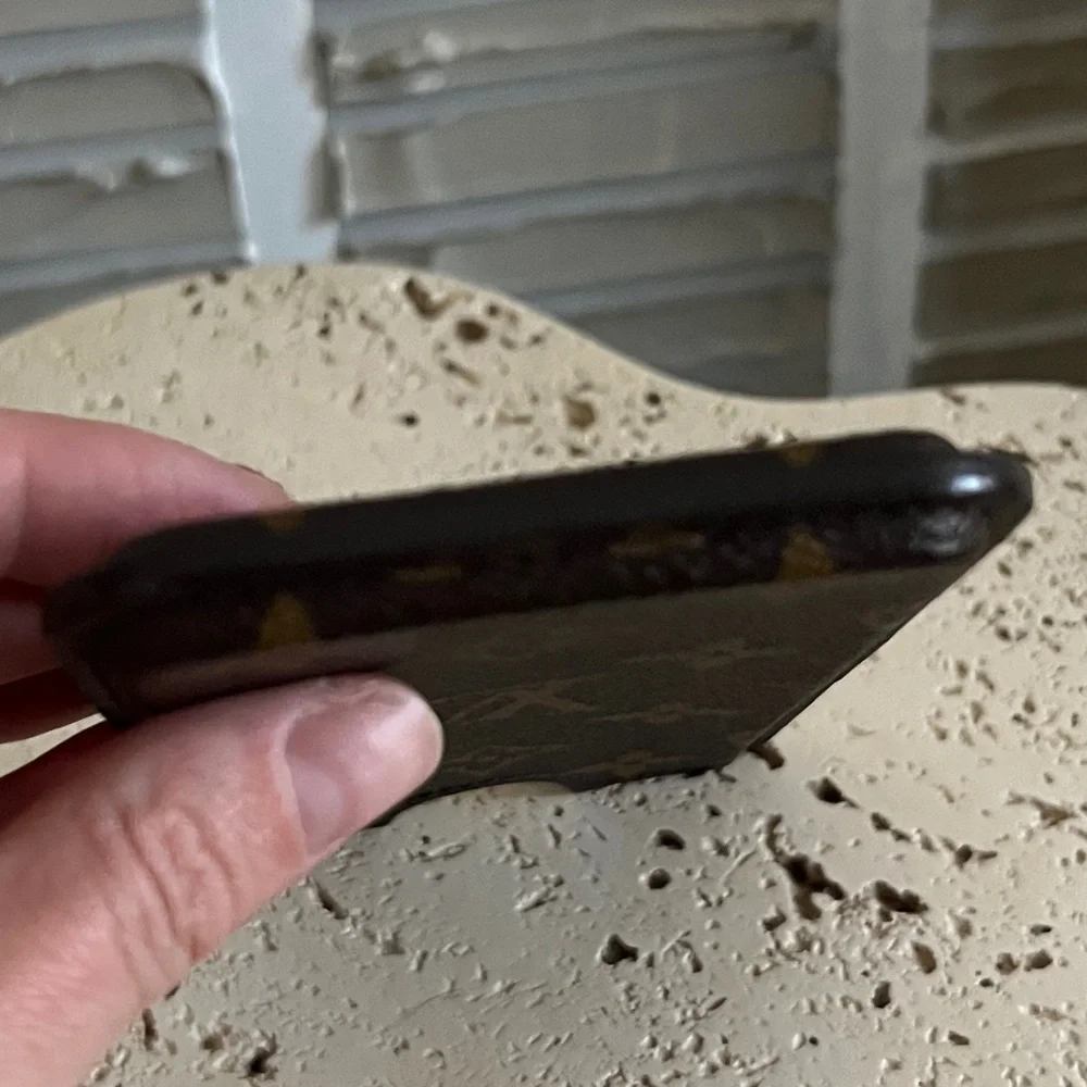 Authentic LOUIS VUITTON iPhone 6 Case/Sleeve